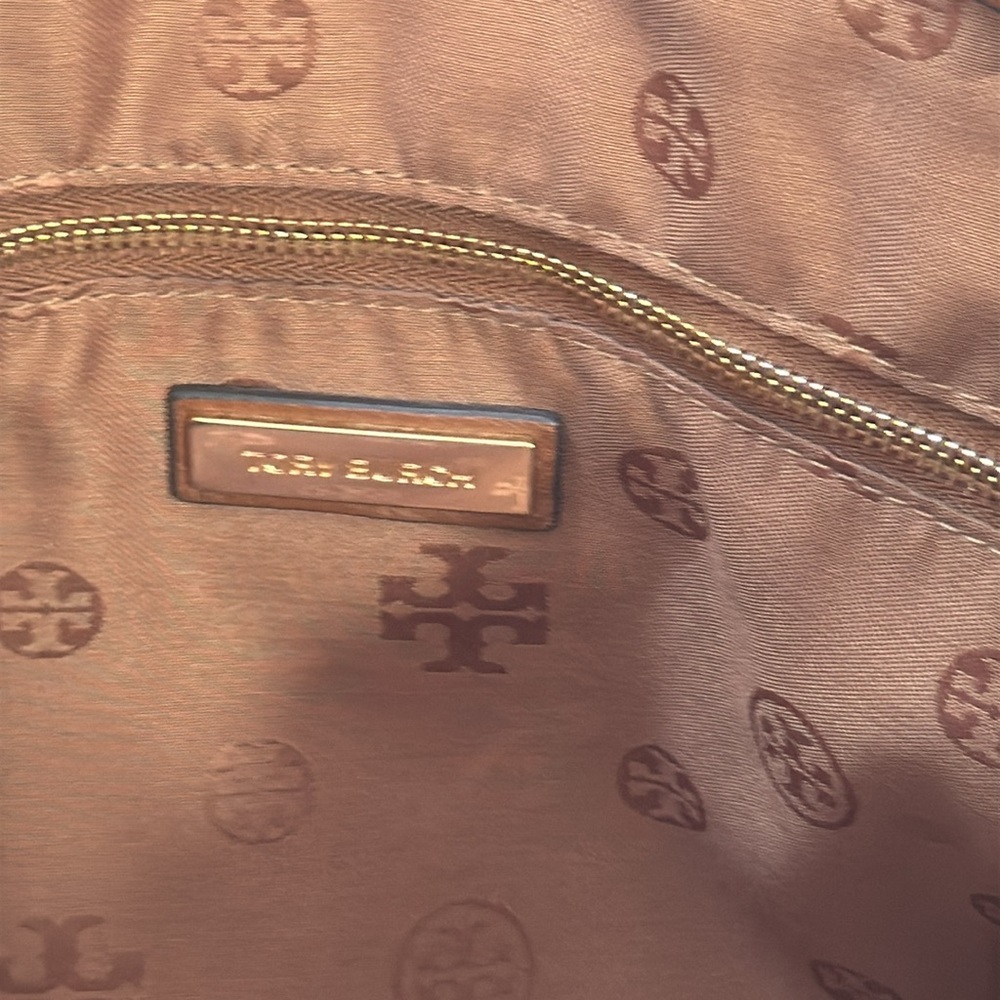 Tory Burch Bag Large Brown Leather Tote with Chain-Link Handles - Picture 11 of 17